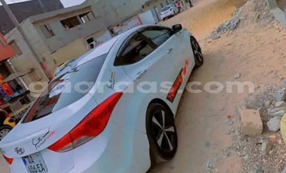 Buy Used Hyundai Elantra White Car in Dakar in Dakar Buy Used Hyundai Elantra White Car in Dakar in Dakar