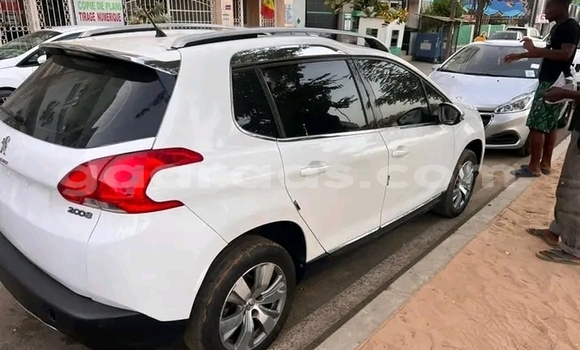Buy Used Peugeot 208 White Car in Dakar in Dakar Buy Used Peugeot 208 White Car in Dakar in Dakar