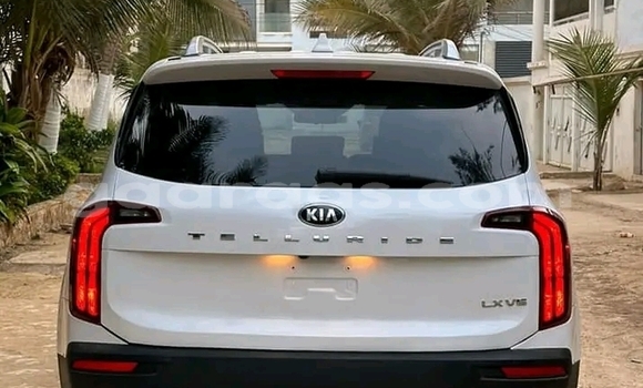 Dieundeu Occasion Kia Towner White Auto in Dakar in Dakar Dieundeu Occasion Kia Towner White Auto in Dakar in Dakar