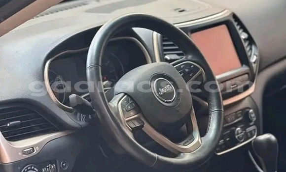 Dieundeu Occasion Jeep Cherokee Black Auto in Dakar in Dakar Dieundeu Occasion Jeep Cherokee Black Auto in Dakar in Dakar