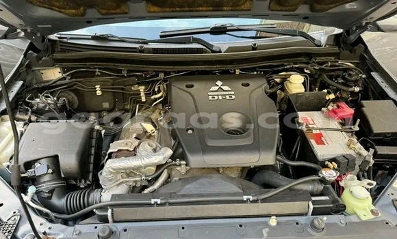 Buy Used Mitsubishi L200 Other Car in Dakar in Dakar Buy Used Mitsubishi L200 Other Car in Dakar in Dakar