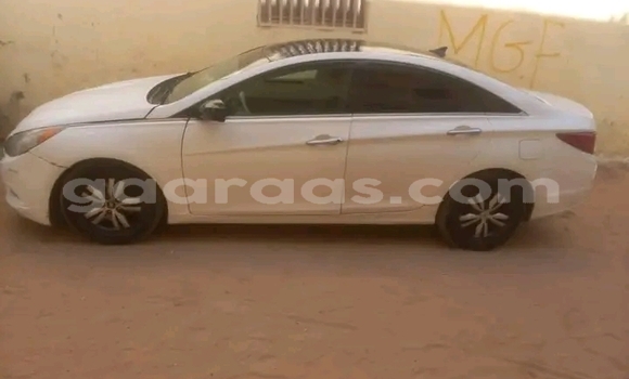 Acheter Occasion Voiture Hyundai Sonata Blanc à Dakar, Dakar Acheter Occasion Voiture Hyundai Sonata Blanc à Dakar, Dakar
