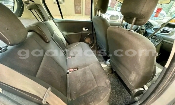 Acheter Occasion Voiture Renault Clio Autre à Dakar, Dakar Acheter Occasion Voiture Renault Clio Autre à Dakar, Dakar