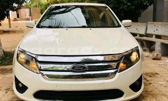 Buy Used Ford Fusion White Car in Dakar in Dakar