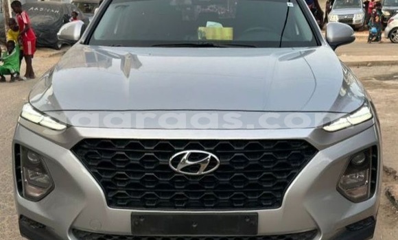 Dieundeu Occasion Hyundai Santa Fe Silver Auto in Dakar in Dakar Dieundeu Occasion Hyundai Santa Fe Silver Auto in Dakar in Dakar