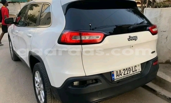 Dieundeu Occasion Jeep Cherokee White Auto in Dakar in Dakar Dieundeu Occasion Jeep Cherokee White Auto in Dakar in Dakar