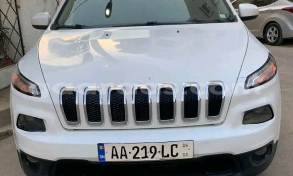 Dieundeu Occasion Jeep Cherokee White Auto in Dakar in Dakar Dieundeu Occasion Jeep Cherokee White Auto in Dakar in Dakar