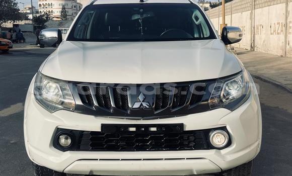 Acheter Occasion Voiture Mitsubishi L200 Blanc à Dakar, Dakar Acheter Occasion Voiture Mitsubishi L200 Blanc à Dakar, Dakar