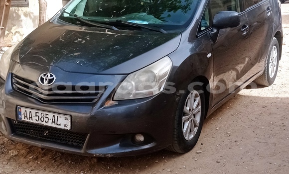 Buy Used Toyota Verso Silver Car in Dakar in Dakar