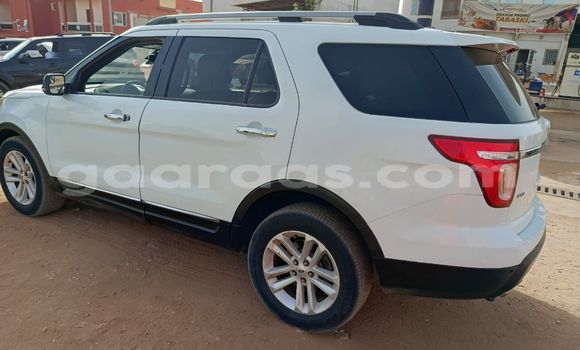 Acheter Occasion Voiture Ford Explorer Blanc à Dakar, Dakar Acheter Occasion Voiture Ford Explorer Blanc à Dakar, Dakar