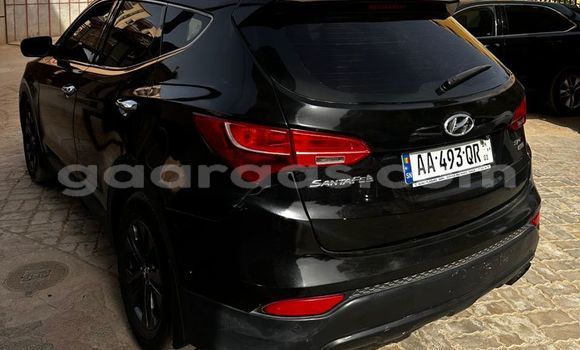 Acheter Occasion Voiture Hyundai Santa Fe Noir à Dakar, Dakar Acheter Occasion Voiture Hyundai Santa Fe Noir à Dakar, Dakar
