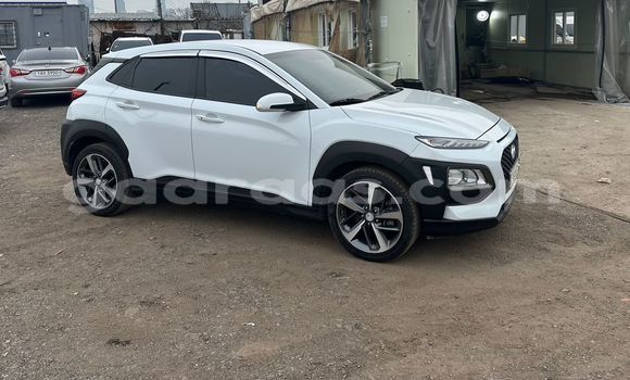 Acheter Import Voiture Hyundai Kona Blanc à Mbour, Thies Acheter Import Voiture Hyundai Kona Blanc à Mbour, Thies