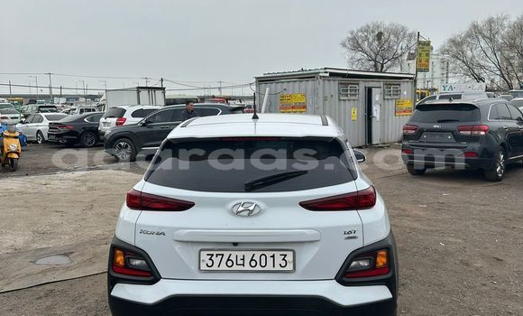 Acheter Import Voiture Hyundai Kona Blanc à Mbour, Thies Acheter Import Voiture Hyundai Kona Blanc à Mbour, Thies