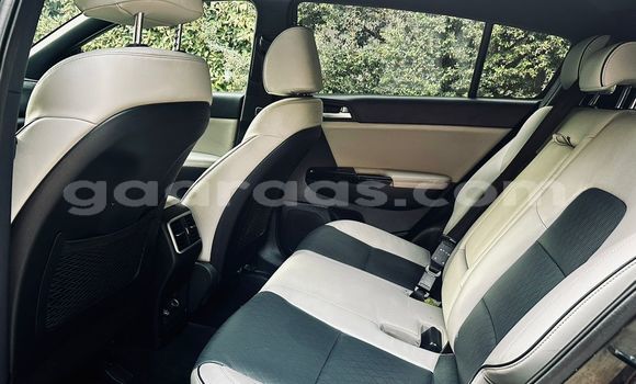 Acheter Occasion Voiture Kia Sportage Noir à Dakar, Dakar Acheter Occasion Voiture Kia Sportage Noir à Dakar, Dakar