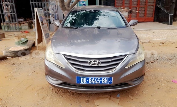 Buy Used Hyundai Sonata Silver Car in Dakar in Dakar