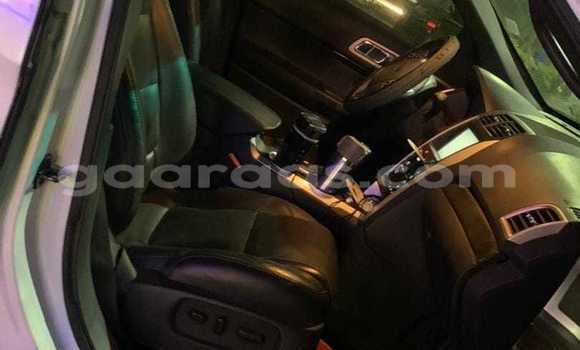 Acheter Occasion Voiture Ford Explorer Blanc à Dakar, Dakar Acheter Occasion Voiture Ford Explorer Blanc à Dakar, Dakar