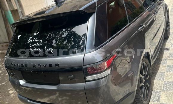Dieundeu Occasion Range Rover Range Rover Silver Auto in Dakar in Dakar Dieundeu Occasion Range Rover Range Rover Silver Auto in Dakar in Dakar