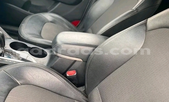 Buy Used Hyundai Tucson White Car in Dakar in Dakar Buy Used Hyundai Tucson White Car in Dakar in Dakar