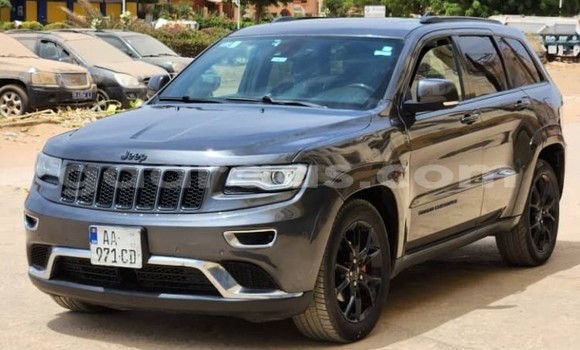 Dieundeu Occasion Jeep Grand Cherokee Silver Auto in Dakar in Dakar Dieundeu Occasion Jeep Grand Cherokee Silver Auto in Dakar in Dakar