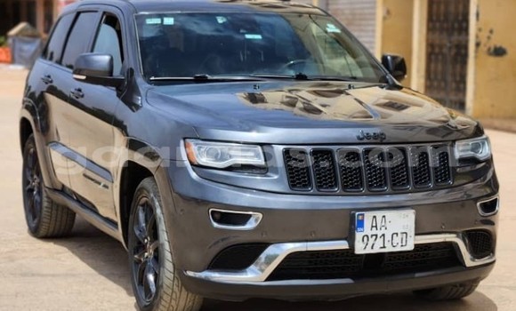 Dieundeu Occasion Jeep Grand Cherokee Silver Auto in Dakar in Dakar Dieundeu Occasion Jeep Grand Cherokee Silver Auto in Dakar in Dakar