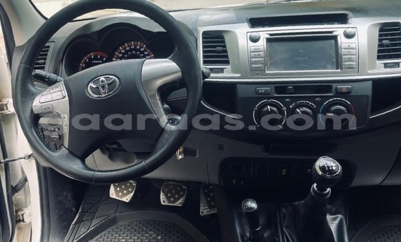 Buy Used Toyota Hilux White Car in Dakar in Dakar Buy Used Toyota Hilux White Car in Dakar in Dakar