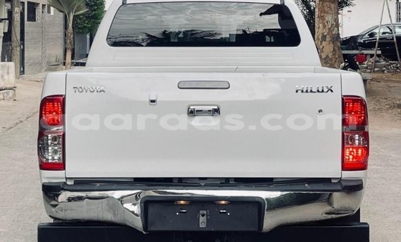 Buy Used Toyota Hilux White Car in Dakar in Dakar Buy Used Toyota Hilux White Car in Dakar in Dakar