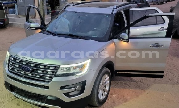 Buy Used Ford Explorer Silver Car in Dakar in Dakar Buy Used Ford Explorer Silver Car in Dakar in Dakar