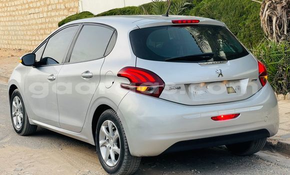Acheter Import Voiture Peugeot 208 Gris à Dakar, Dakar Acheter Import Voiture Peugeot 208 Gris à Dakar, Dakar