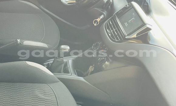 Acheter Import Voiture Peugeot 208 Gris à Dakar, Dakar Acheter Import Voiture Peugeot 208 Gris à Dakar, Dakar