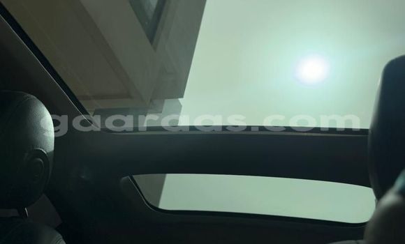 Dieundeu Occasion Mercedes‒Benz C–Class Silver Auto in Dakar in Dakar Dieundeu Occasion Mercedes‒Benz C–Class Silver Auto in Dakar in Dakar