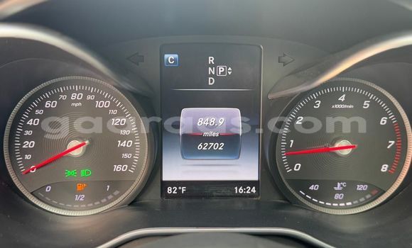 Dieundeu Occasion Mercedes‒Benz C–Class Silver Auto in Dakar in Dakar Dieundeu Occasion Mercedes‒Benz C–Class Silver Auto in Dakar in Dakar