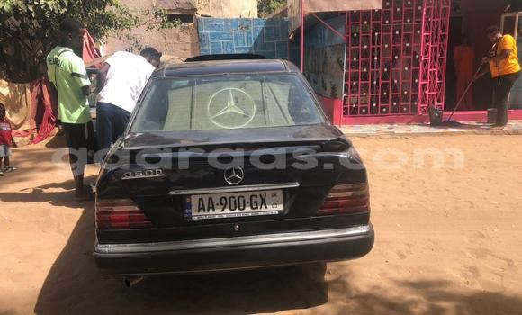 Acheter Occasion Voiture Mercedes‒Benz 250 Bleu à Mbour, Thies Acheter Occasion Voiture Mercedes‒Benz 250 Bleu à Mbour, Thies