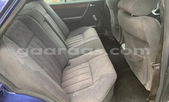 Acheter Occasion Voiture Mercedes‒Benz 250 Bleu à Mbour, Thies Acheter Occasion Voiture Mercedes‒Benz 250 Bleu à Mbour, Thies