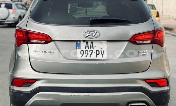 Acheter Occasion Voiture Hyundai Santa Fe Gris à Dakar, Dakar Acheter Occasion Voiture Hyundai Santa Fe Gris à Dakar, Dakar