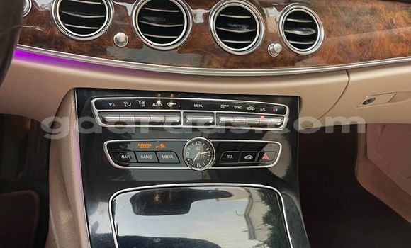 Acheter Occasion Voiture Mercedes‒Benz E–Class Gris à Dakar, Dakar Acheter Occasion Voiture Mercedes‒Benz E–Class Gris à Dakar, Dakar