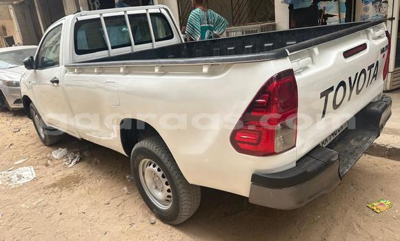 Dieundeu Occasion Toyota Hilux White Auto in Dakar in Dakar Dieundeu Occasion Toyota Hilux White Auto in Dakar in Dakar