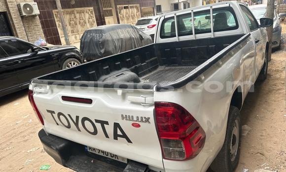 Buy Used Toyota Hilux White Car in Dakar in Dakar Buy Used Toyota Hilux White Car in Dakar in Dakar