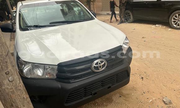 Buy Used Toyota Hilux White Car in Dakar in Dakar Buy Used Toyota Hilux White Car in Dakar in Dakar