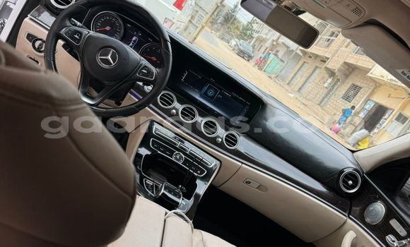 Dieundeu Occasion Mercedes-Benz E-Classe White Auto in Dakar in Dakar Dieundeu Occasion Mercedes-Benz E-Classe White Auto in Dakar in Dakar