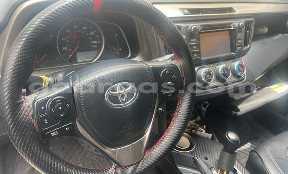 Dieundeu Occasion Toyota RAV4 White Auto in Dakar in Dakar Dieundeu Occasion Toyota RAV4 White Auto in Dakar in Dakar