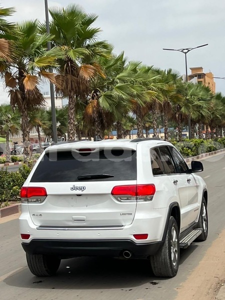 Big with watermark jeep grand cherokee dakar dakar 20181