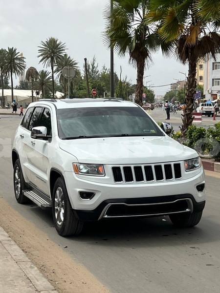 Big with watermark jeep grand cherokee dakar dakar 20181