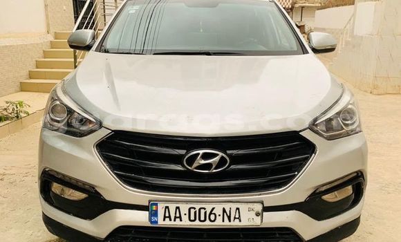 Dieundeu Occasion Hyundai Santa Fe White Auto in Dakar in Dakar