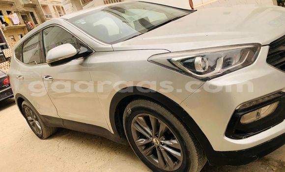 Acheter Occasion Voiture Hyundai Santa Fe Blanc à Dakar, Dakar Acheter Occasion Voiture Hyundai Santa Fe Blanc à Dakar, Dakar