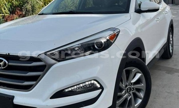 Dieundeu Occasion Hyundai Tucson White Auto in Dakar in Dakar Dieundeu Occasion Hyundai Tucson White Auto in Dakar in Dakar