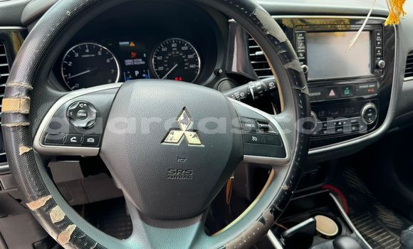 Acheter Occasion Voiture Mitsubishi Outlander Noir à Dakar, Dakar Acheter Occasion Voiture Mitsubishi Outlander Noir à Dakar, Dakar