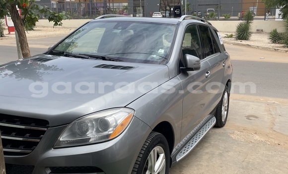 Acheter Occasion Voiture Mercedes‒Benz M–Class Gris à Dakar, Dakar Acheter Occasion Voiture Mercedes‒Benz M–Class Gris à Dakar, Dakar