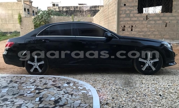 Acheter Occasion Voiture Mercedes-Benz E-Classe Noir à Touba, Diourbel