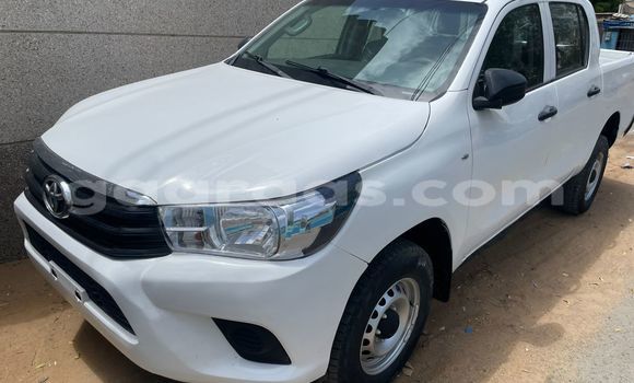 Acheter Occasion Voiture Toyota Hilux Blanc à Dakar, Dakar Acheter Occasion Voiture Toyota Hilux Blanc à Dakar, Dakar