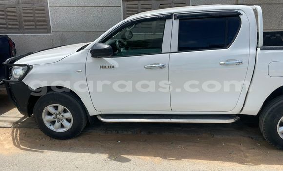 Acheter Occasion Voiture Toyota Hilux Blanc à Dakar, Dakar Acheter Occasion Voiture Toyota Hilux Blanc à Dakar, Dakar